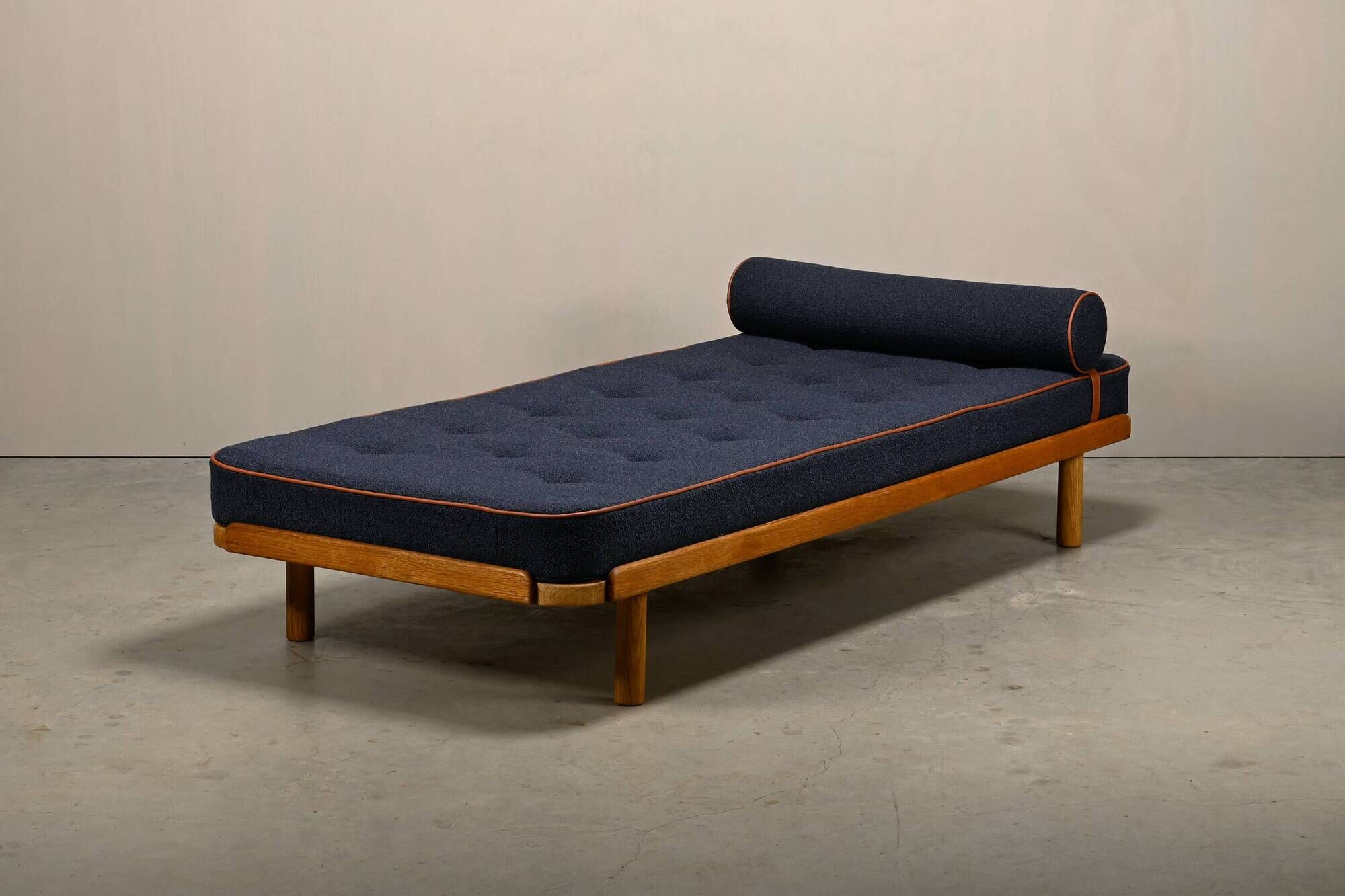 Scandinavian Daybed in Oak and dark Blue bouclé fabric with Leather accents