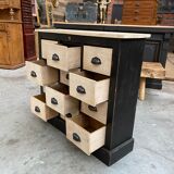 Storage cabinet with drawers
