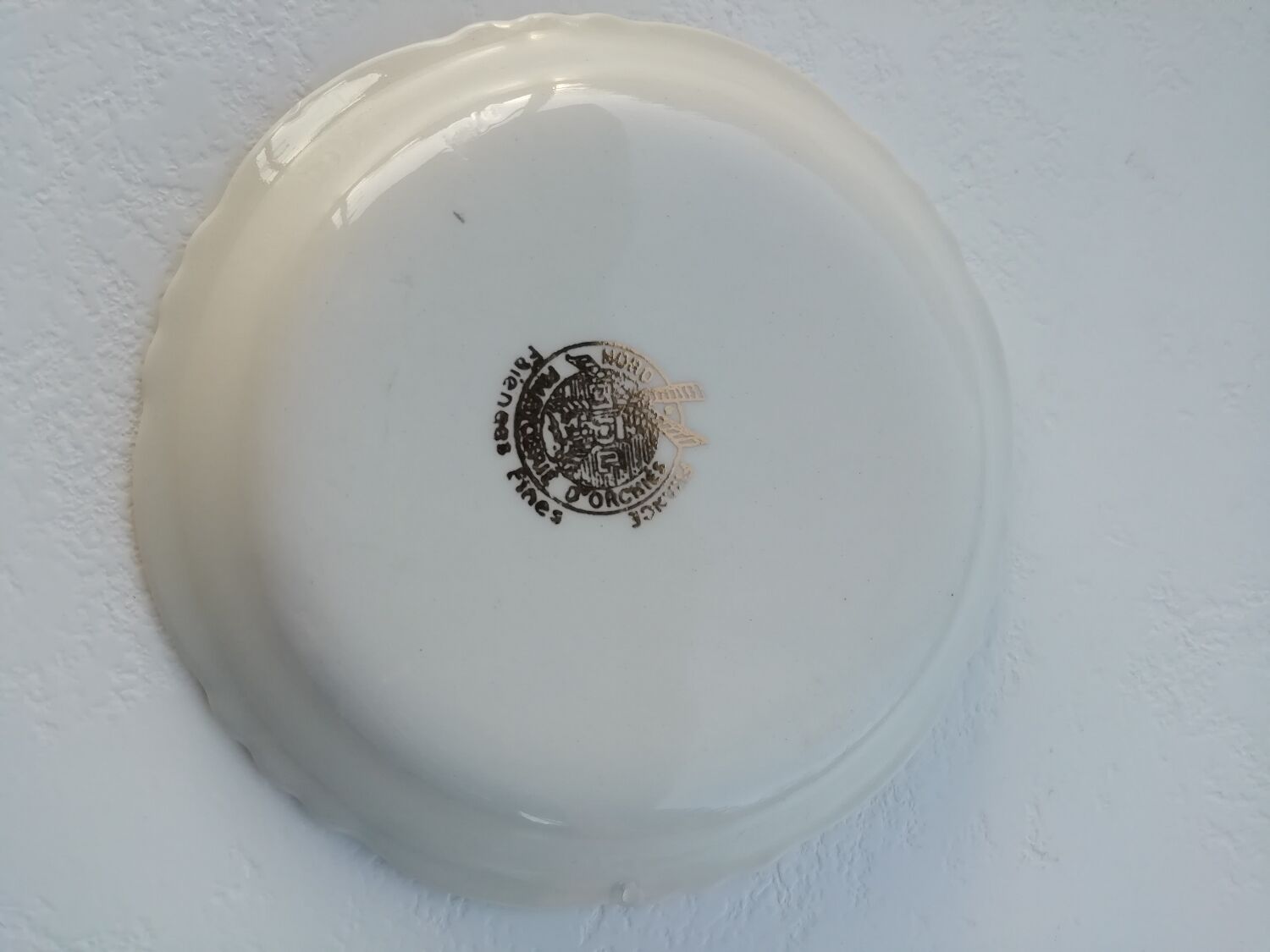 Empty pocket cup