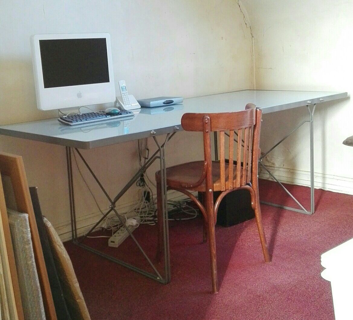 Design glass and metal table