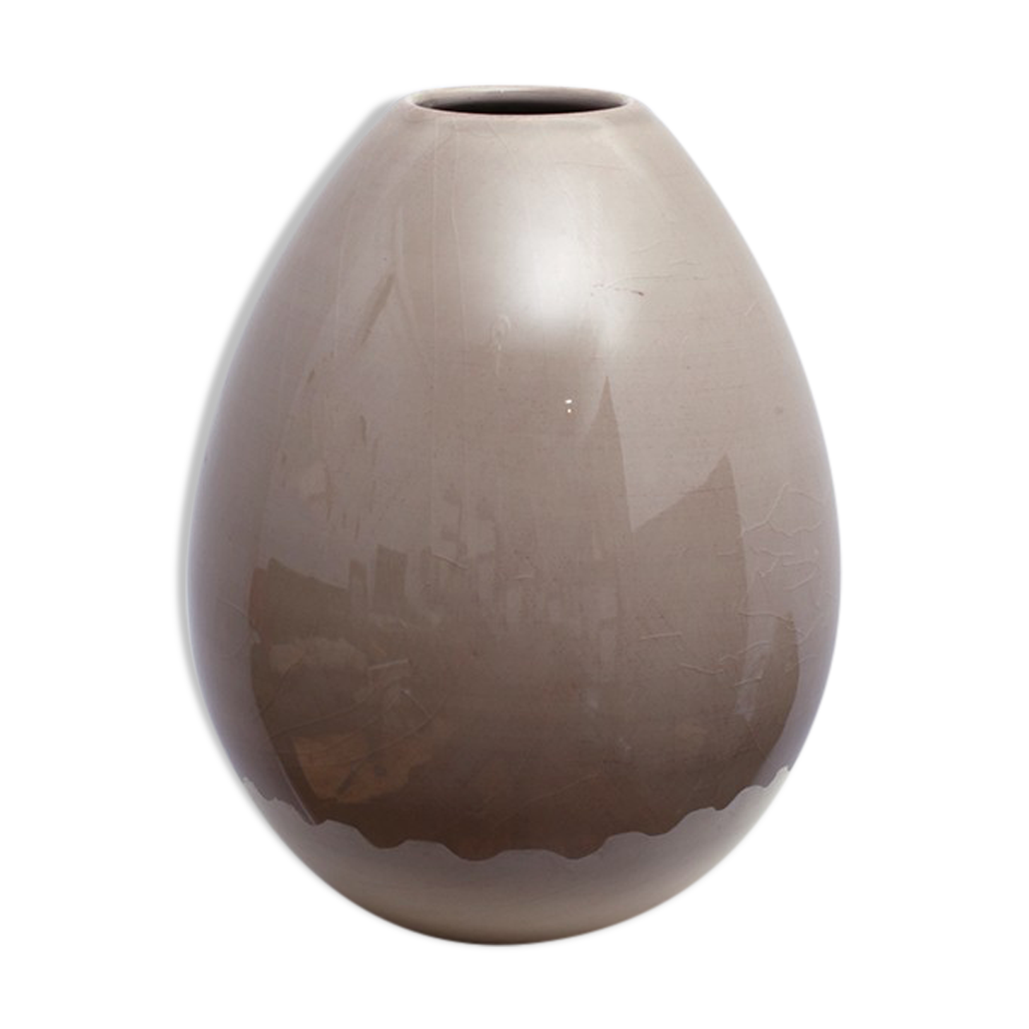 Beige ceramic vase egg shape