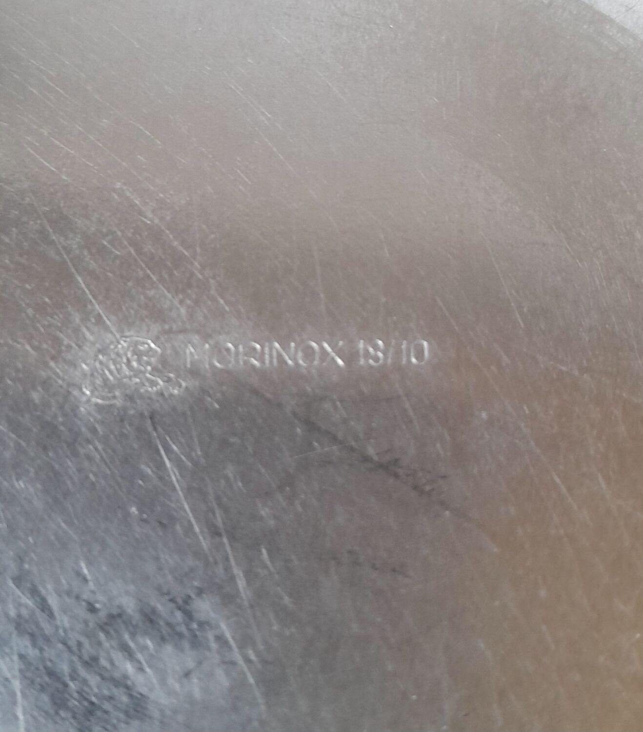 Pomme en inox brossé 70s