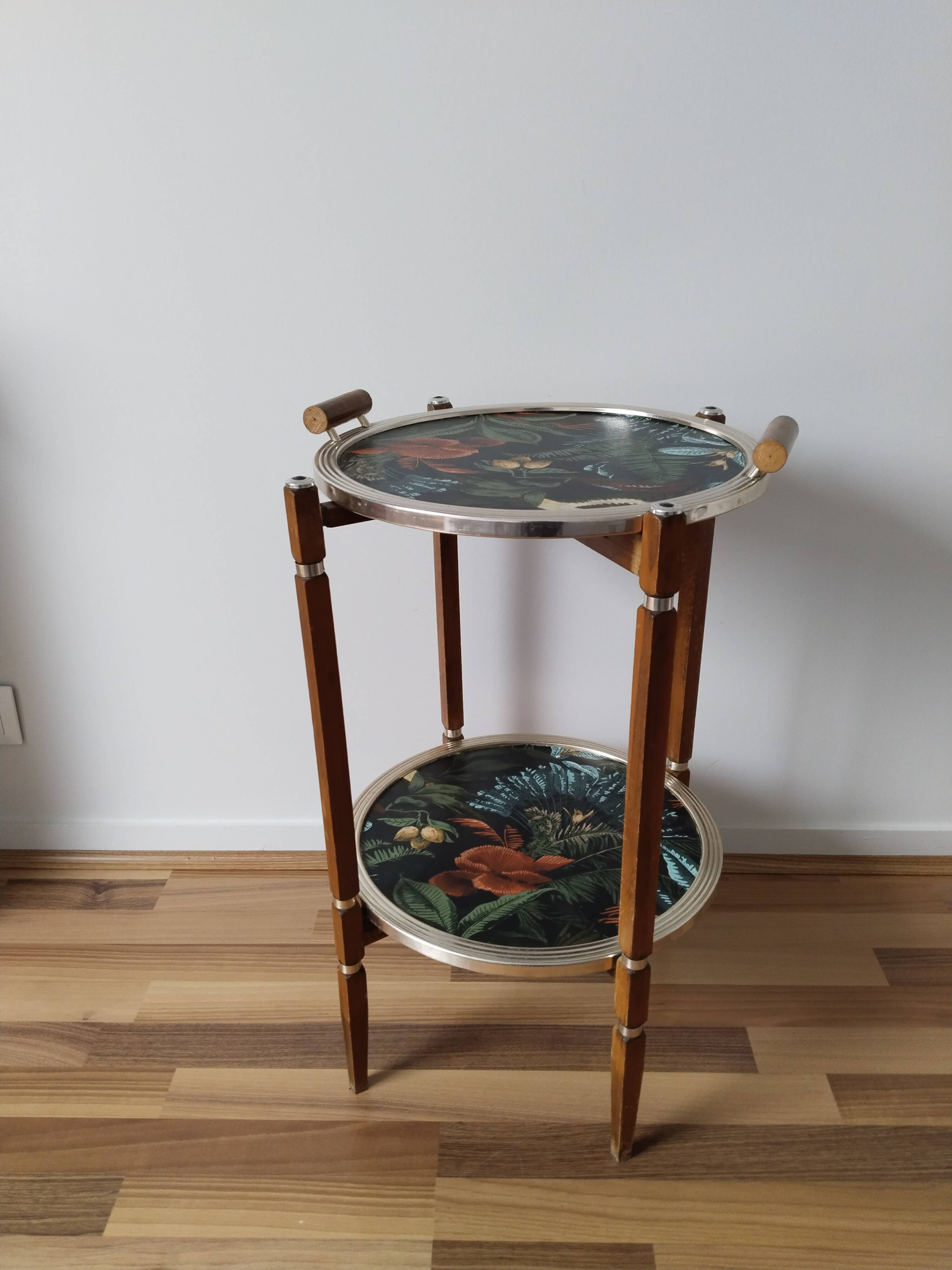 Pedestal table, round side table with serving trays
