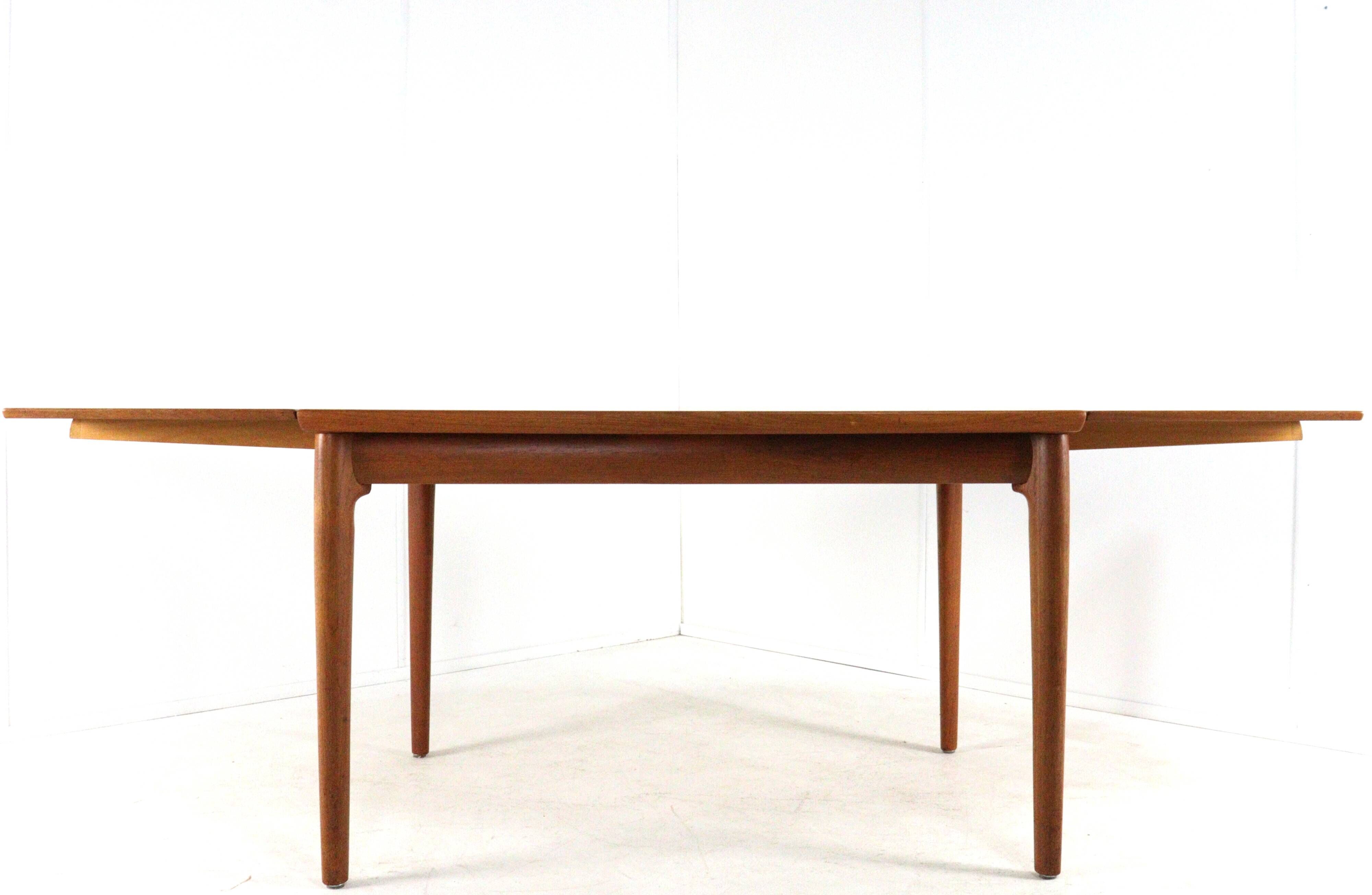 Table à manger danoise rectangulaire extensible 'Lendum'