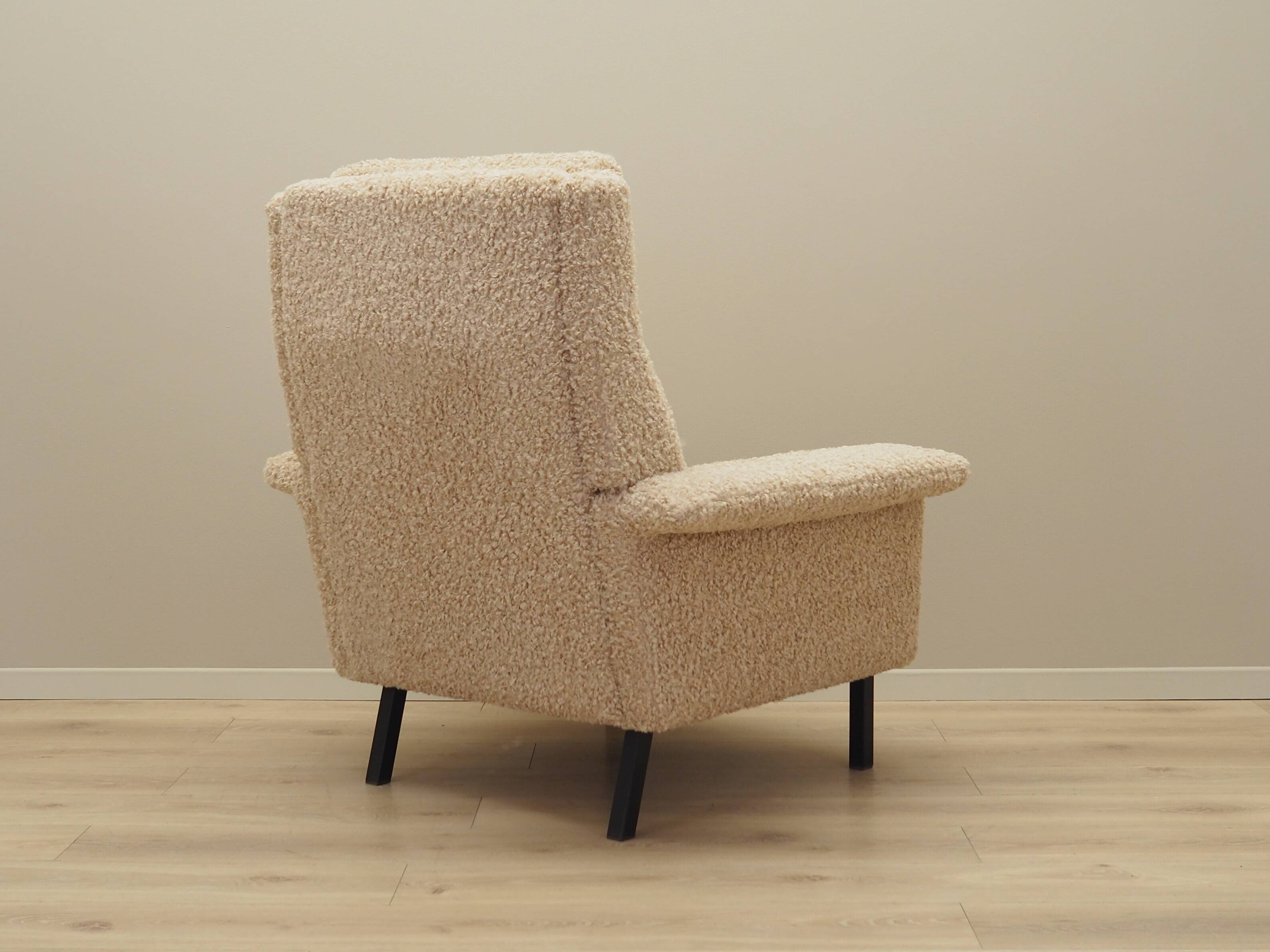 Fauteuil danois beige par Arne Vodder, années 1960