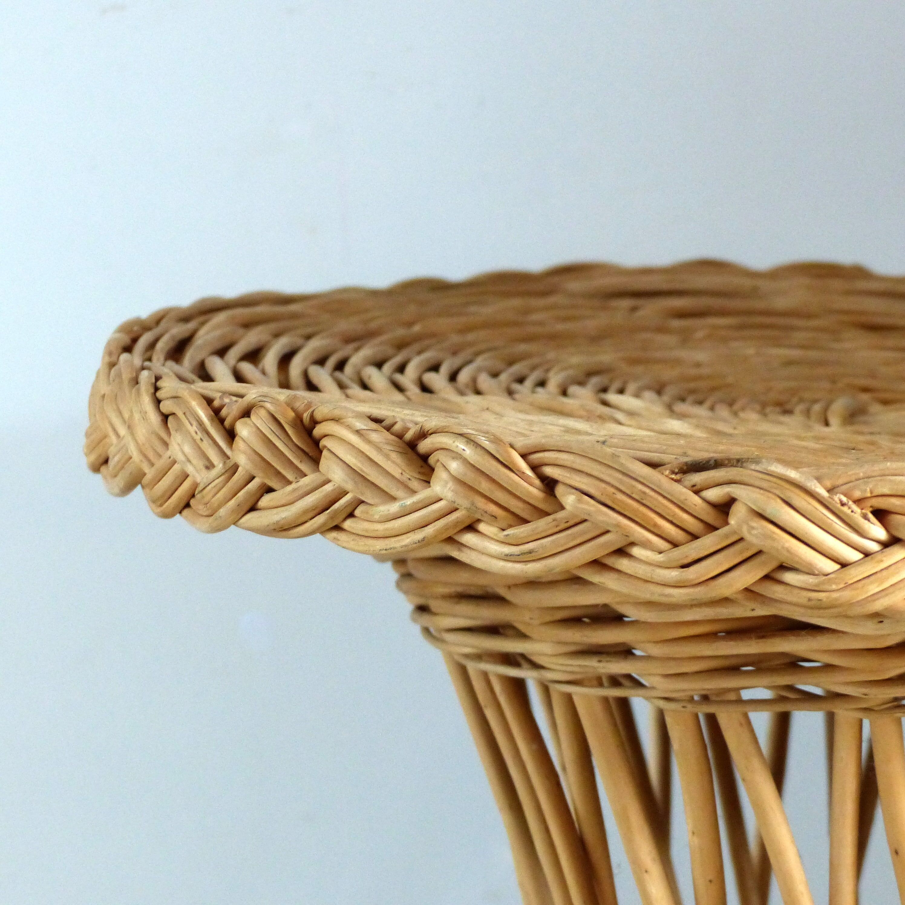 Table  wicker