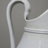 Pichet broc de toilette en faïence blanche ancienne Pexonne France