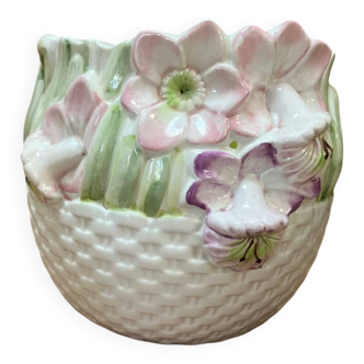 Cache-pot en barbotine fleurie