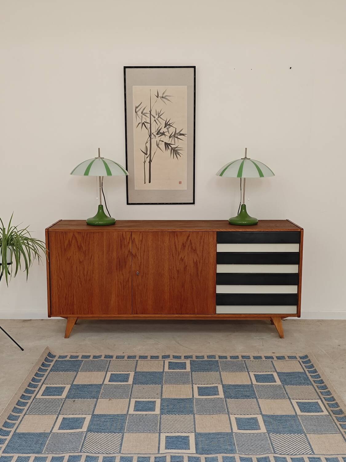 Enfilade U 460 black and white Jiri Jiroutek for Interiér Praha 1960