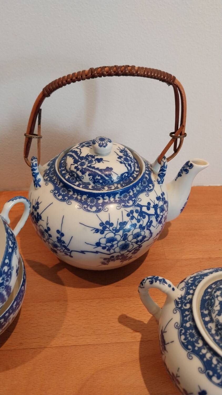 Japanese tea set
