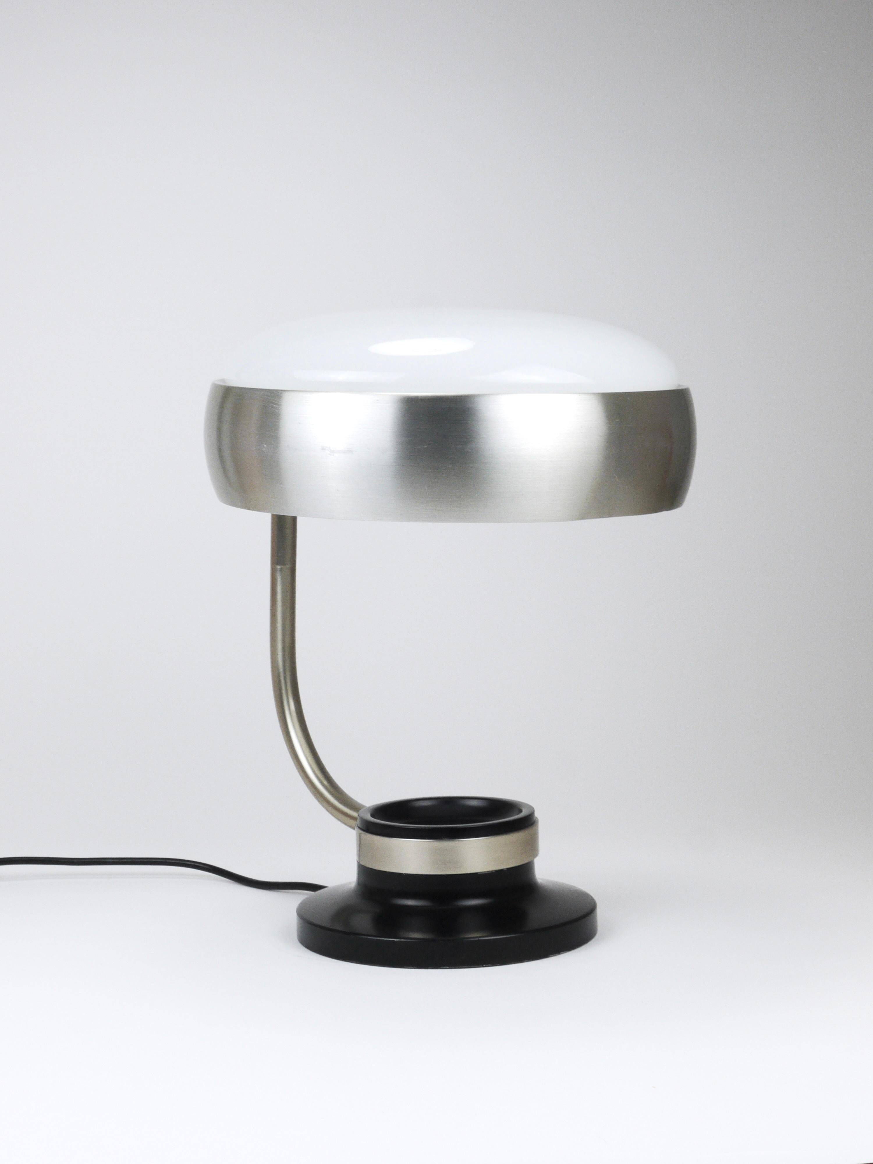 Oscar Torlasco black and nickel swivel desk lamp, Lumi Milano, Italy, 1960s.