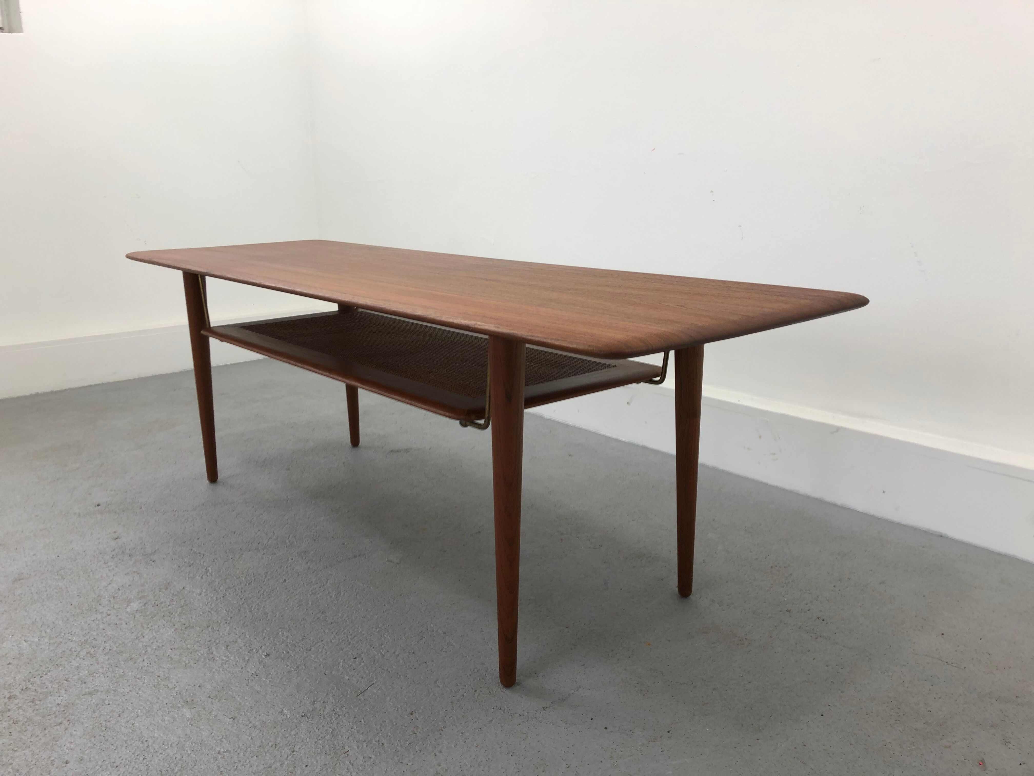 FD 516 coffee table by Peter Hvidt & Orla Mølgaard-Nielsen for France & Son, Denmark, 1960s