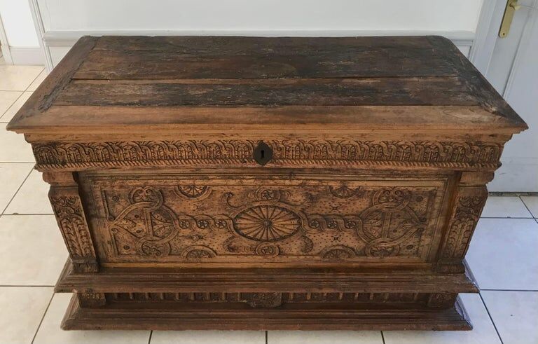 Antique Carved wooden chest with plant motif Renaissance period