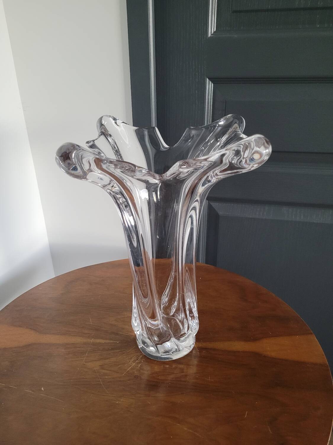 Vannes crystal vase