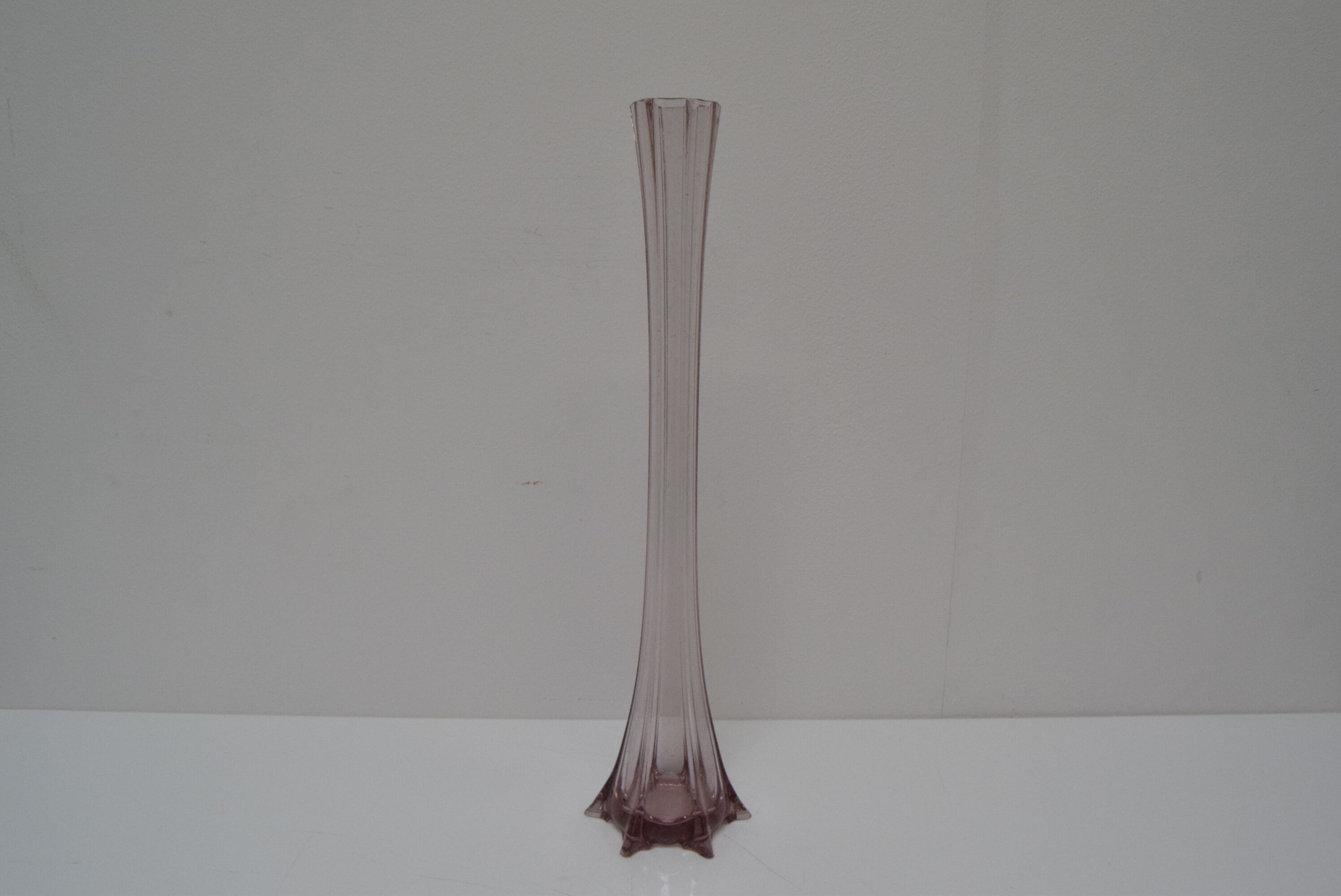 Art Czech glass vase, by Glasswork Novy Bor, 1950s