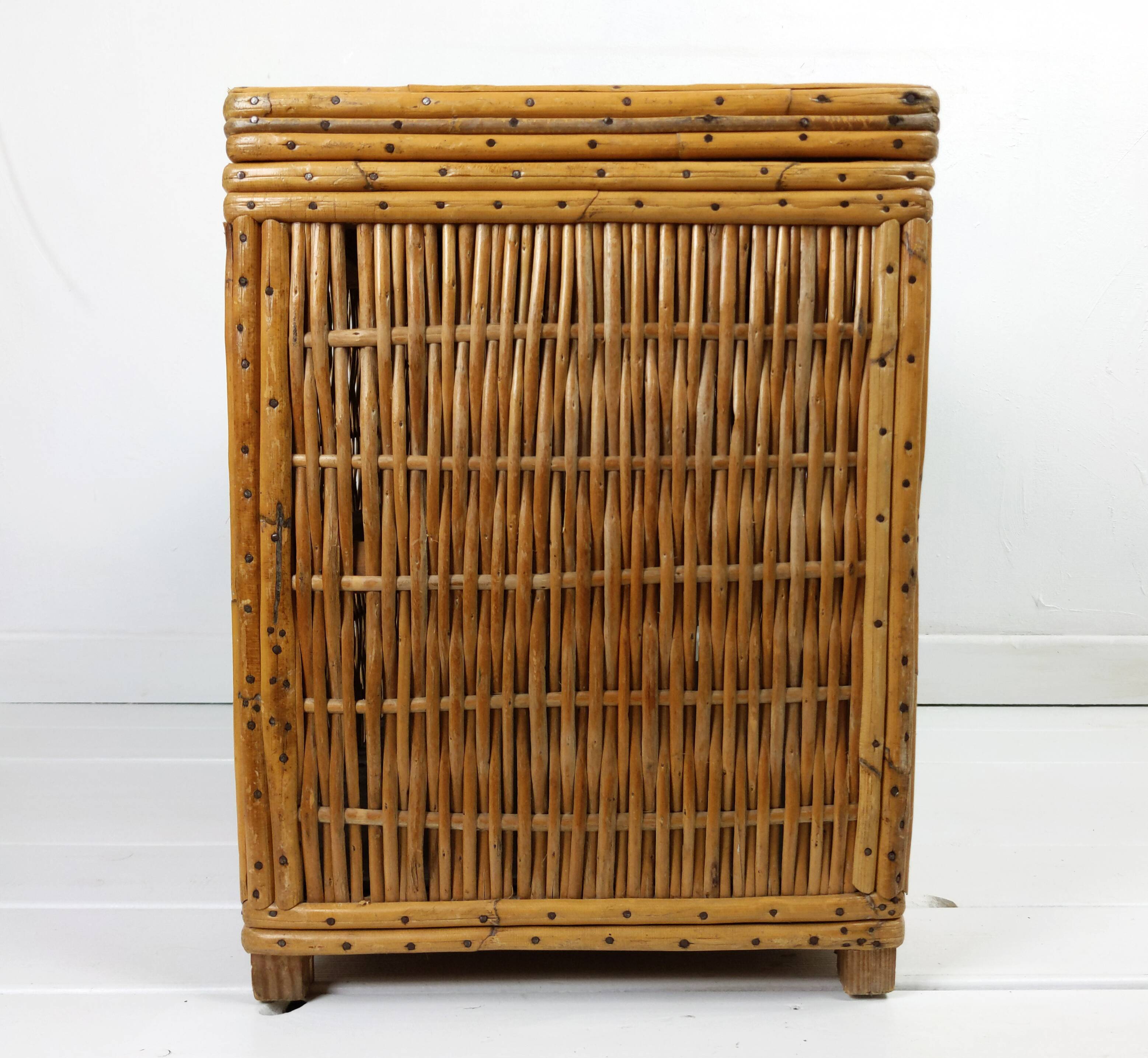 Coffee table or Chest in wicker, bamboo and wood of the 1960s Louis Sognot