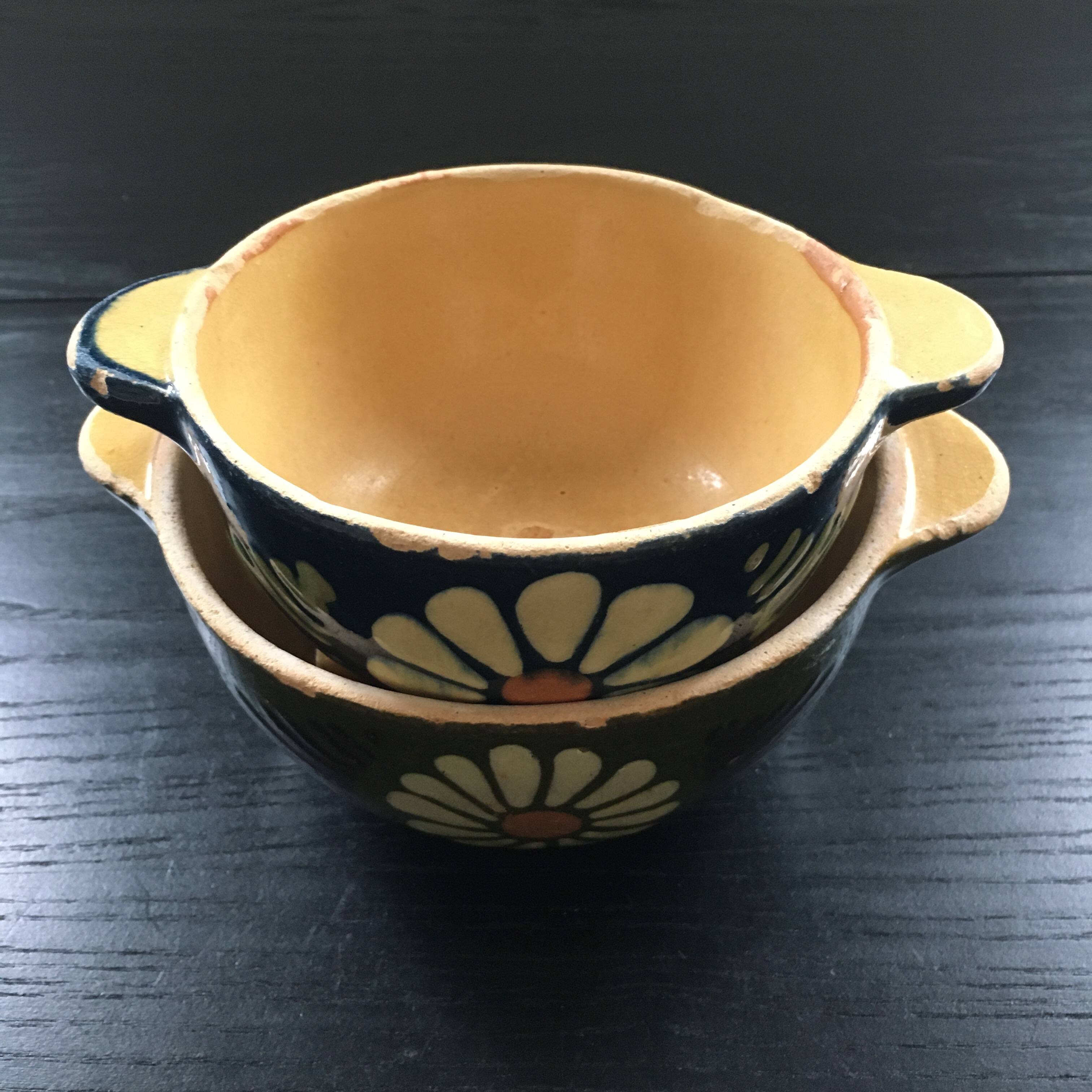 Pair of 2 antique ear bowls