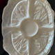 Large decorative plate in the shape of a leaf – Casual Dining
