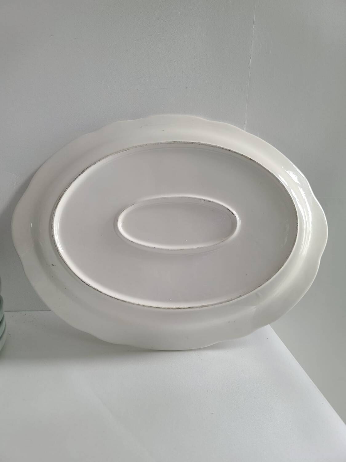 Oval porcelain dish