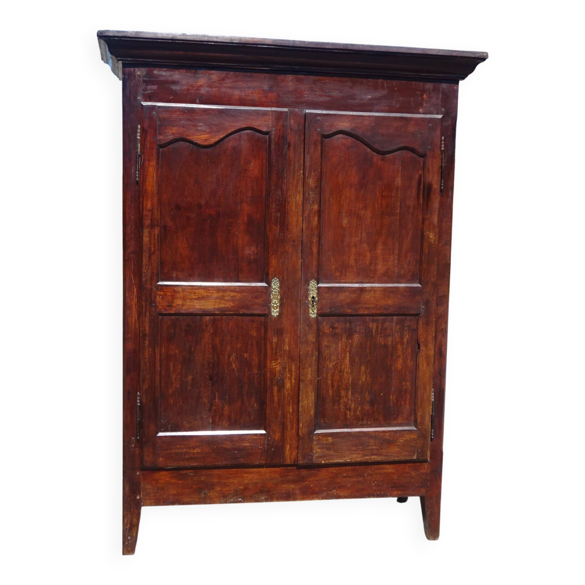 Armoire Louis Philippe en noyer massif
