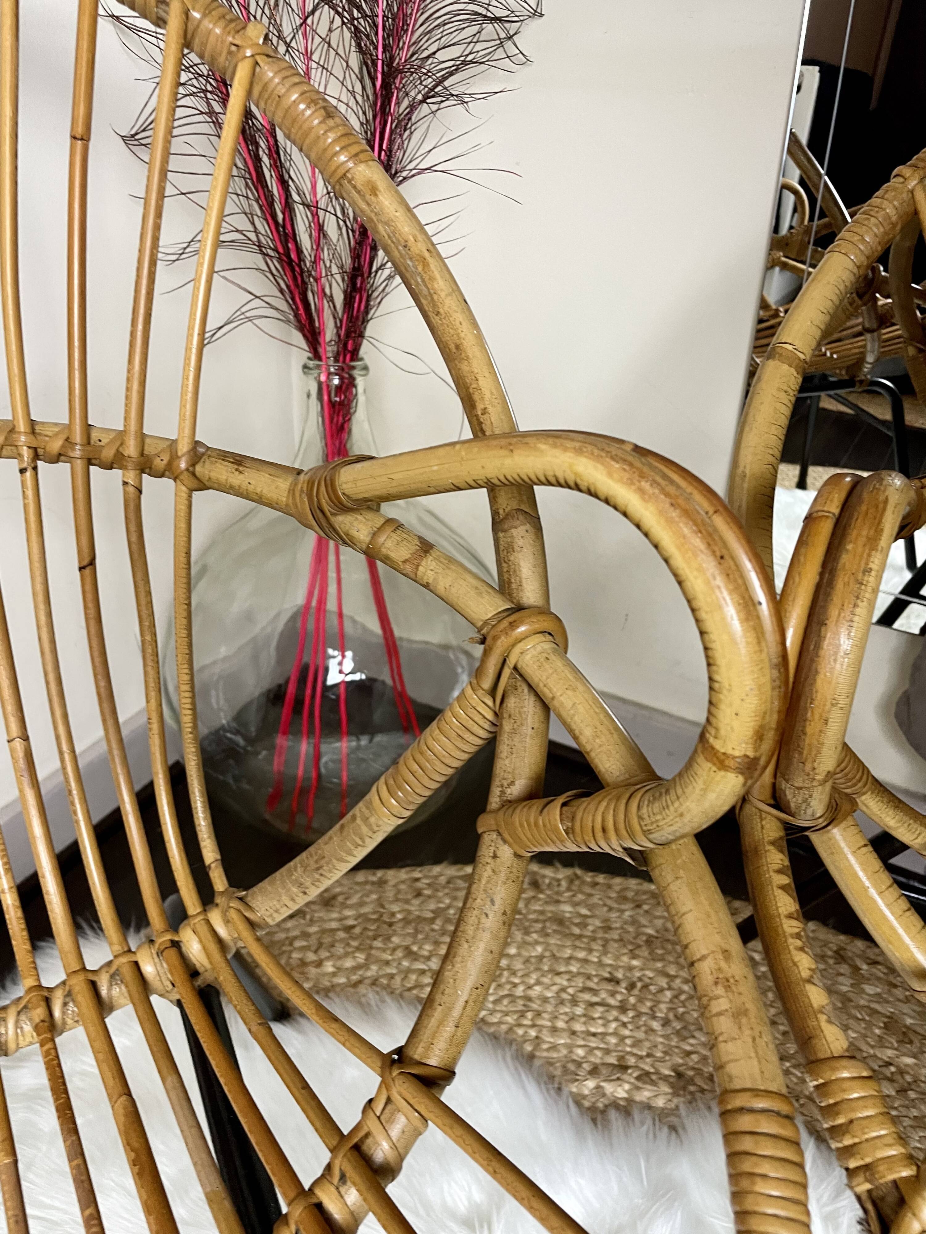 Pair of armchairs basket