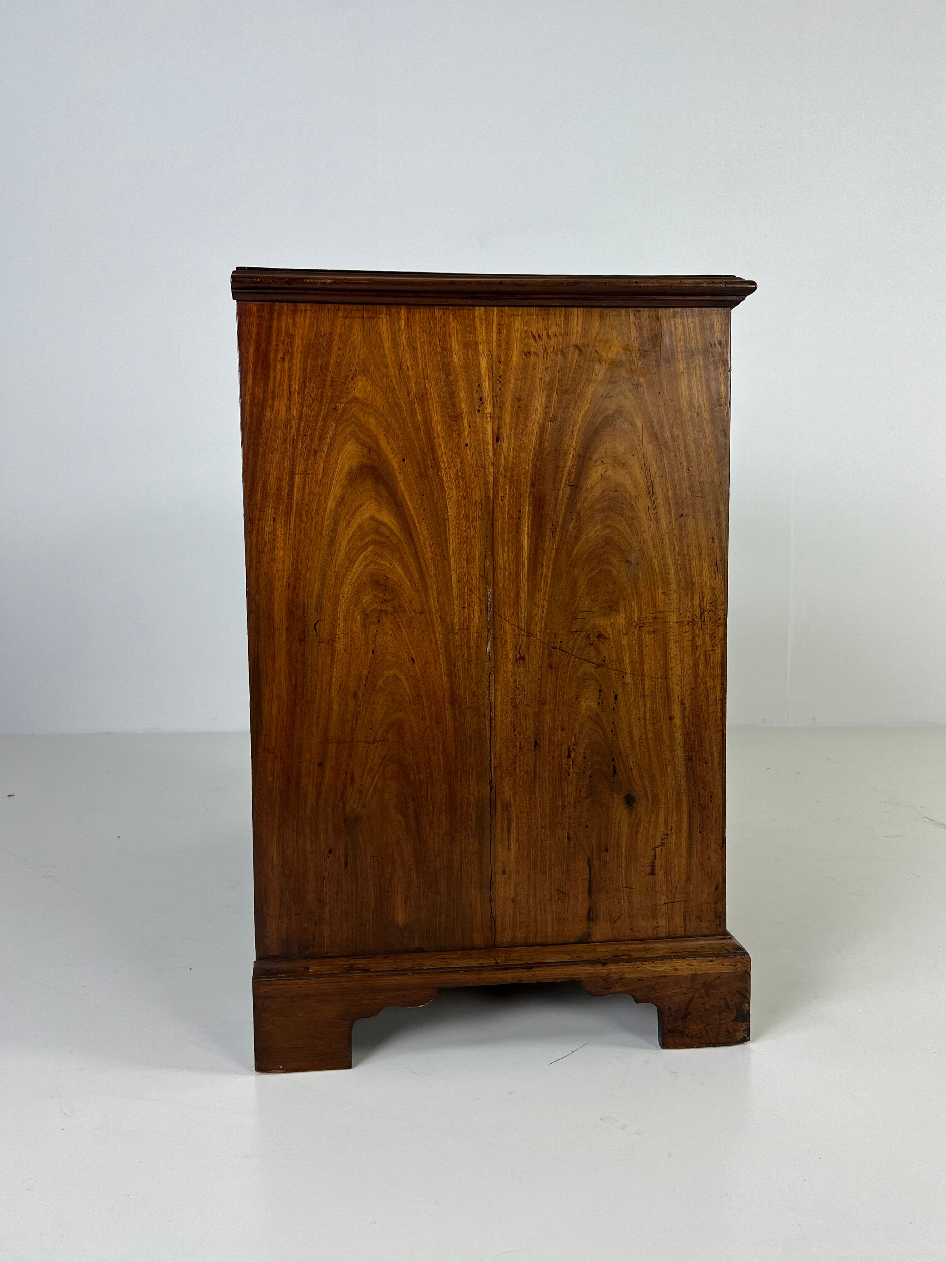 Commode anglaise