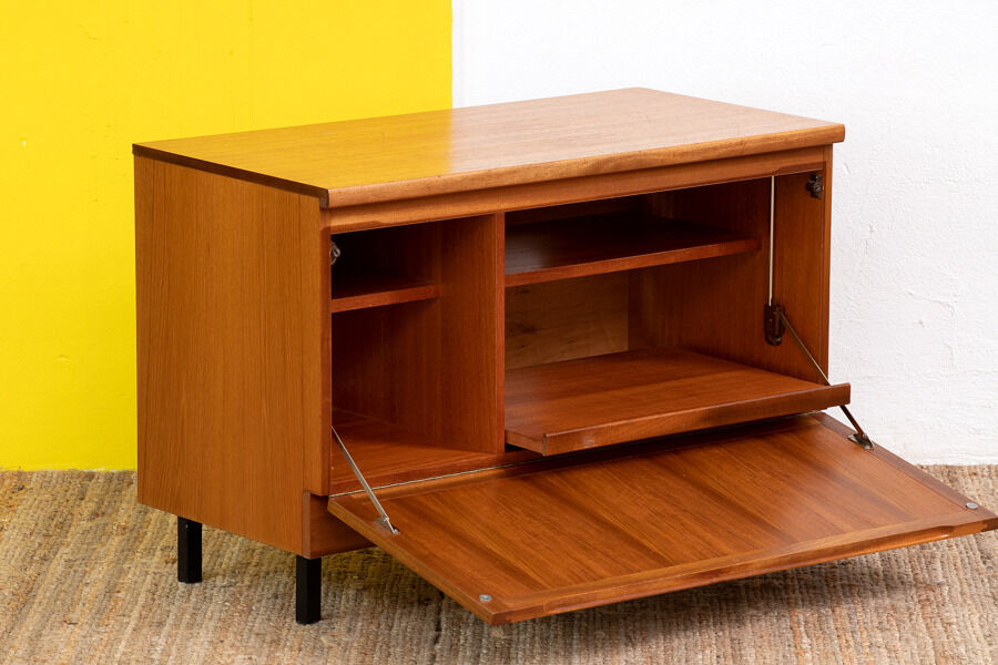 Scandinavian sideboard 90.5 cm