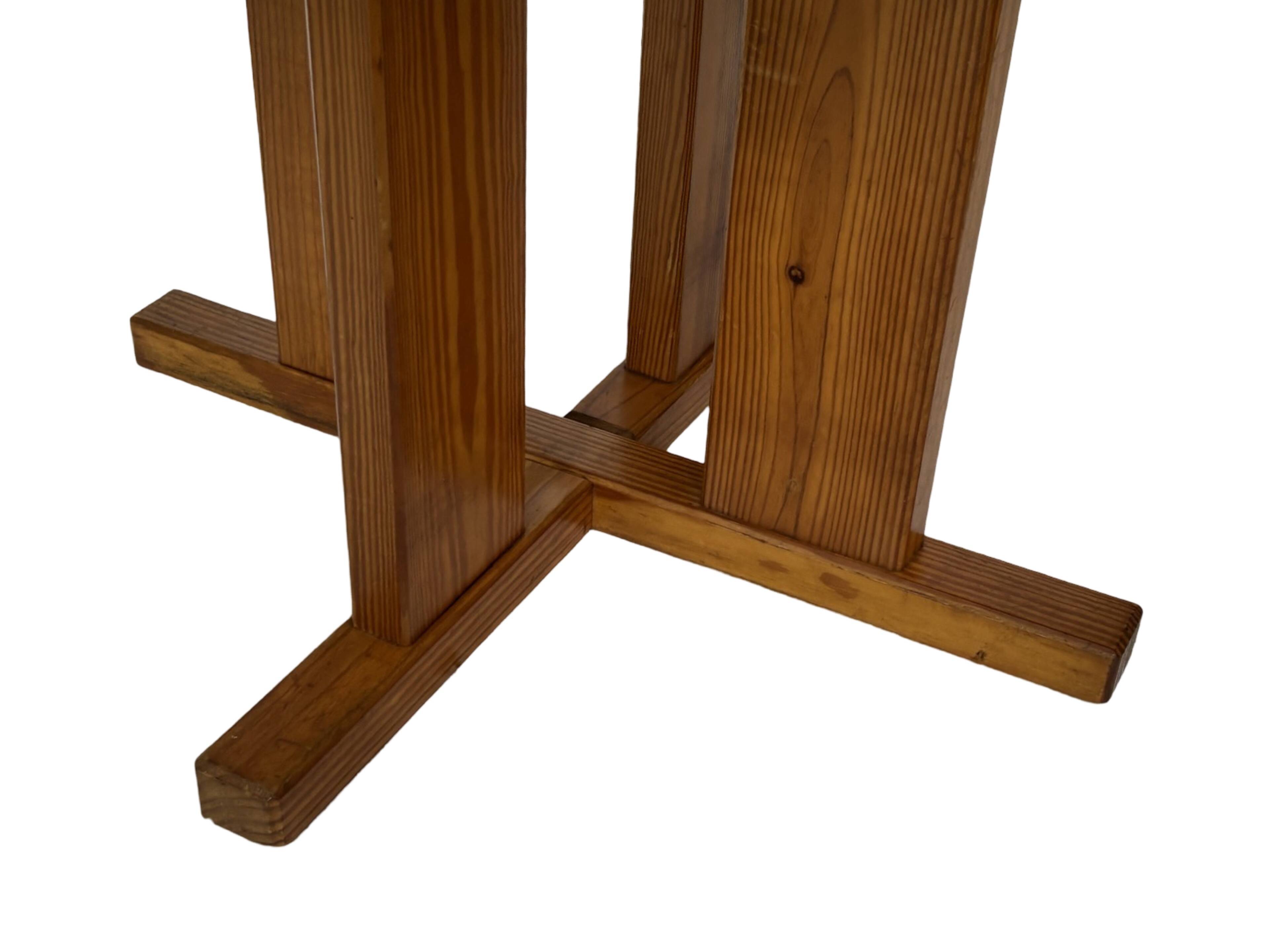 Vintage Design Pine Dining Table, Oval Table from the 1970s