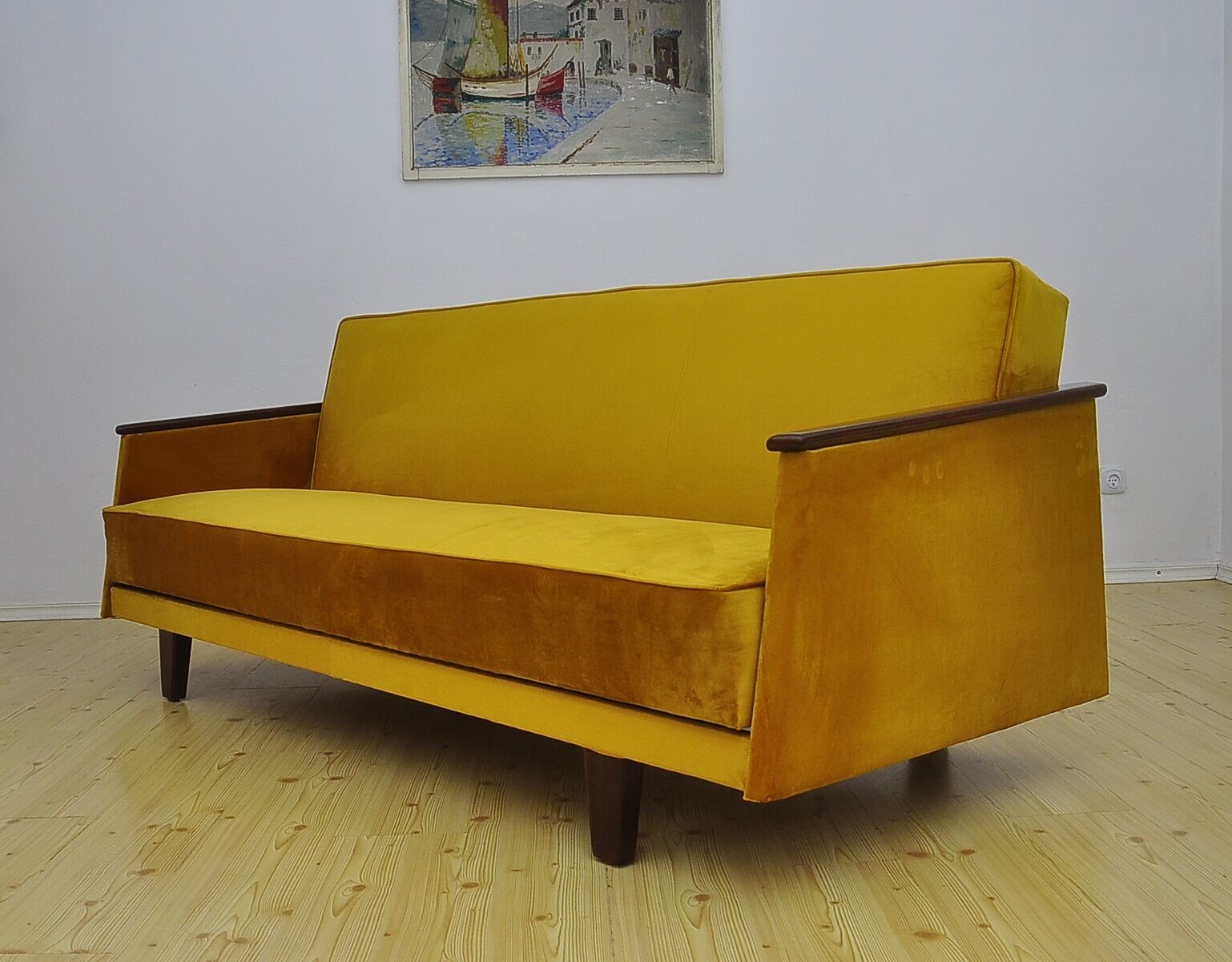 Mid-century yellow velvet sofa daybed, 1960s