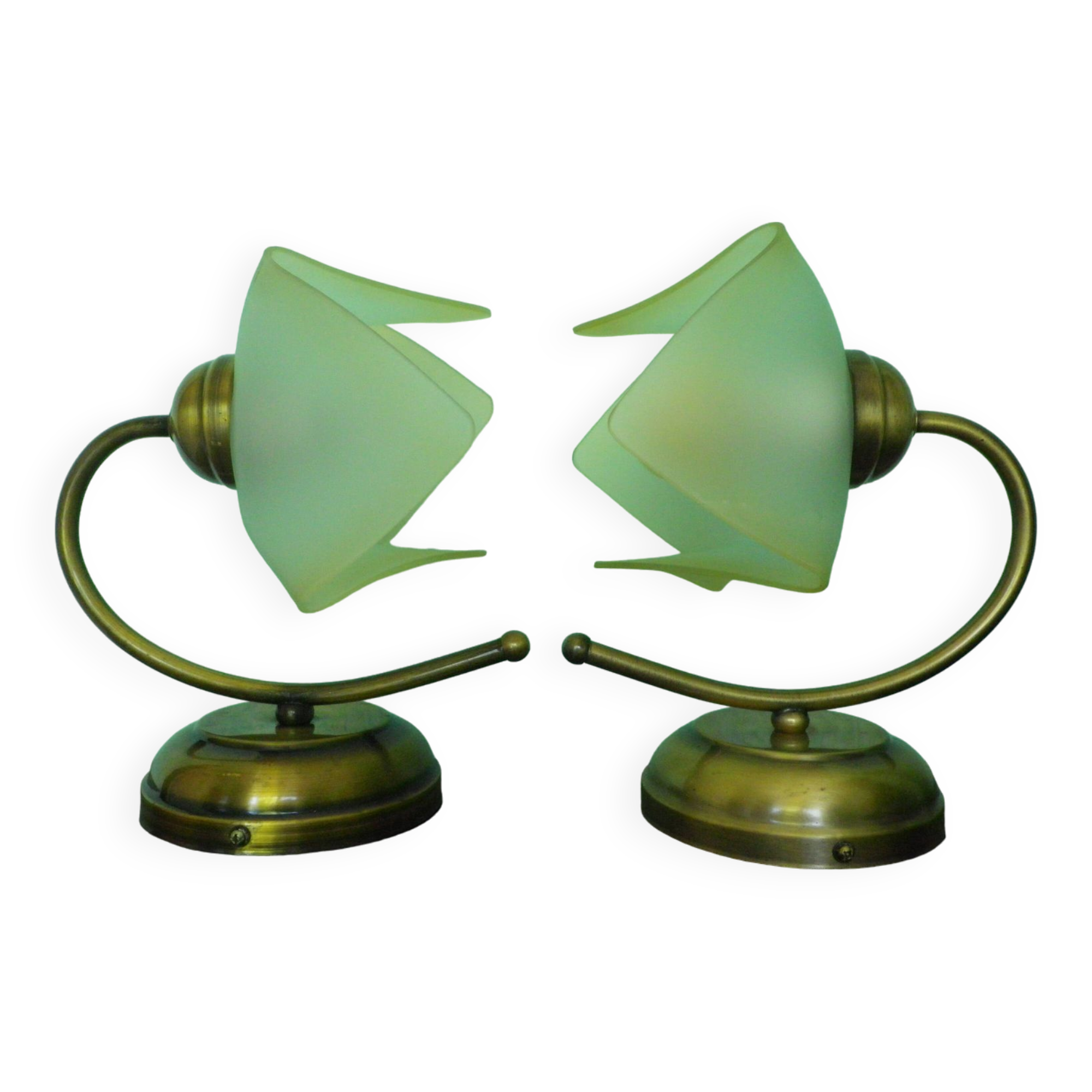 2 wall lights, opaline lampshade 1960/1970