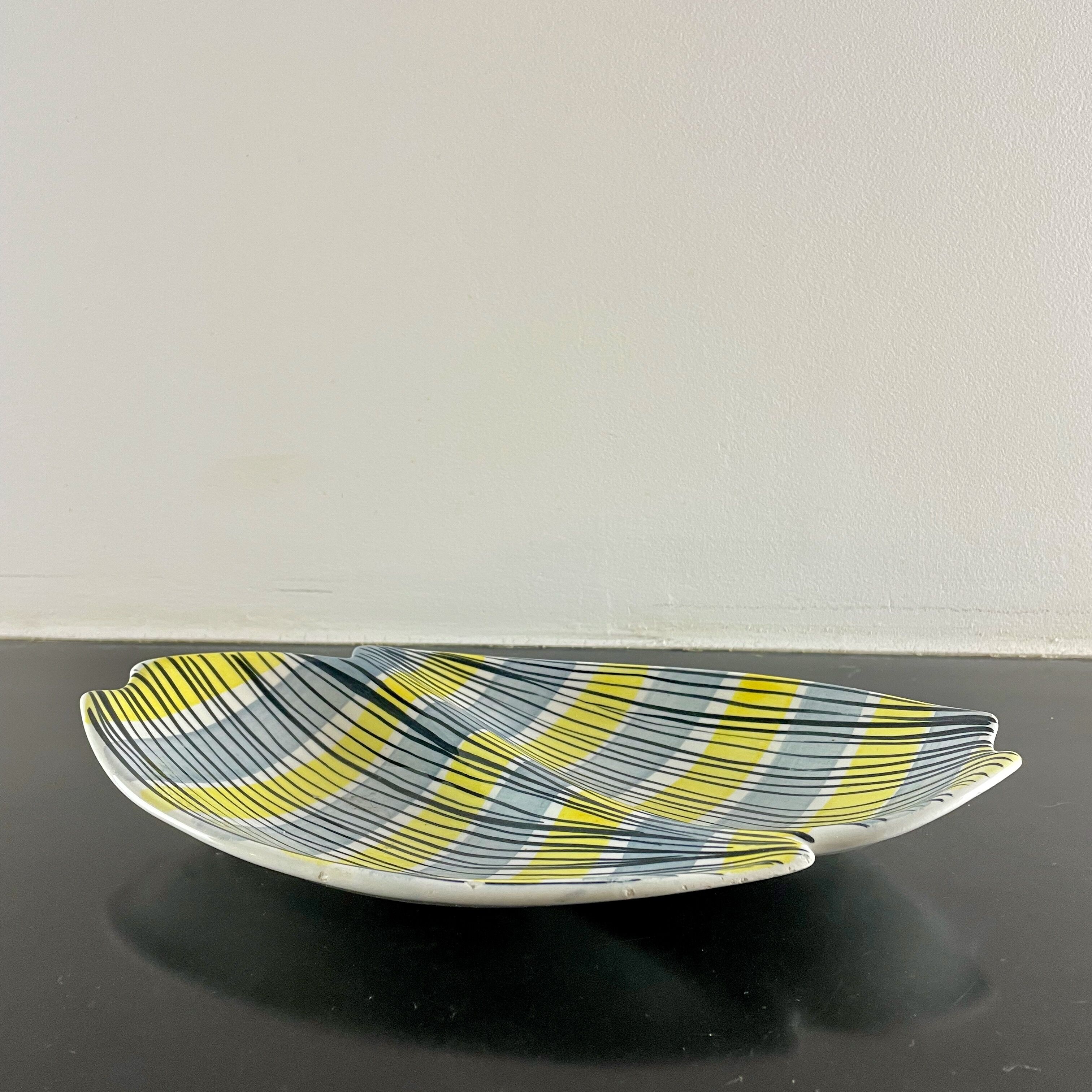 Ceramic pocket vacuum