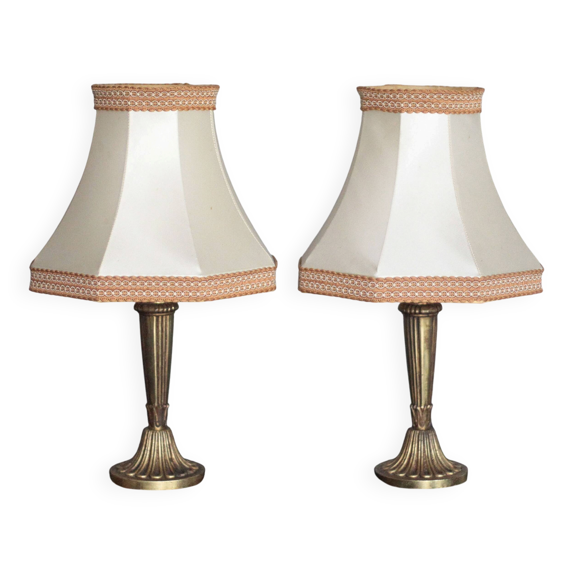 Pair of bronze lamps with fabric shades, bedside lamp.