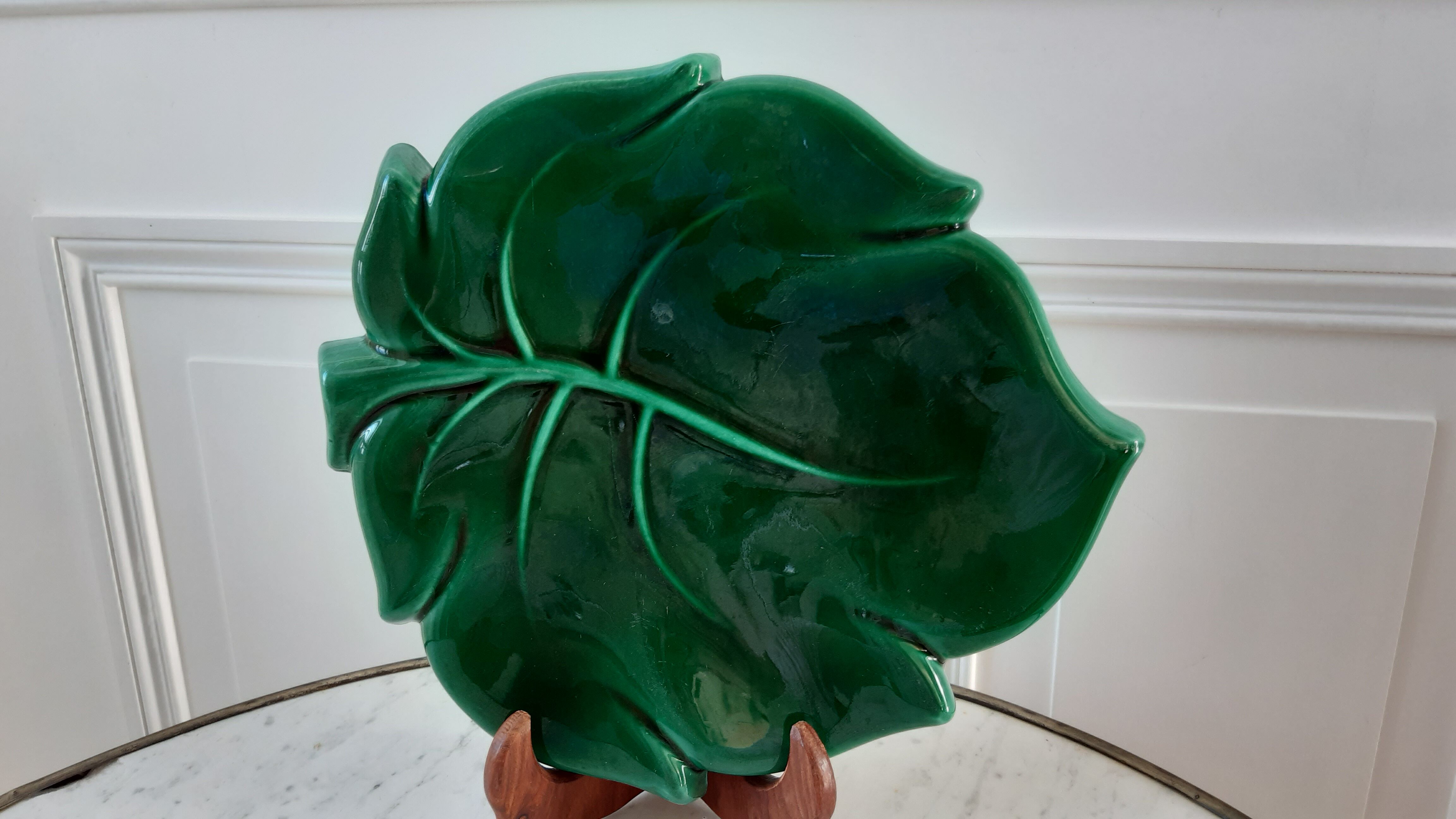 Ceramic trifle model leaf years 60-70