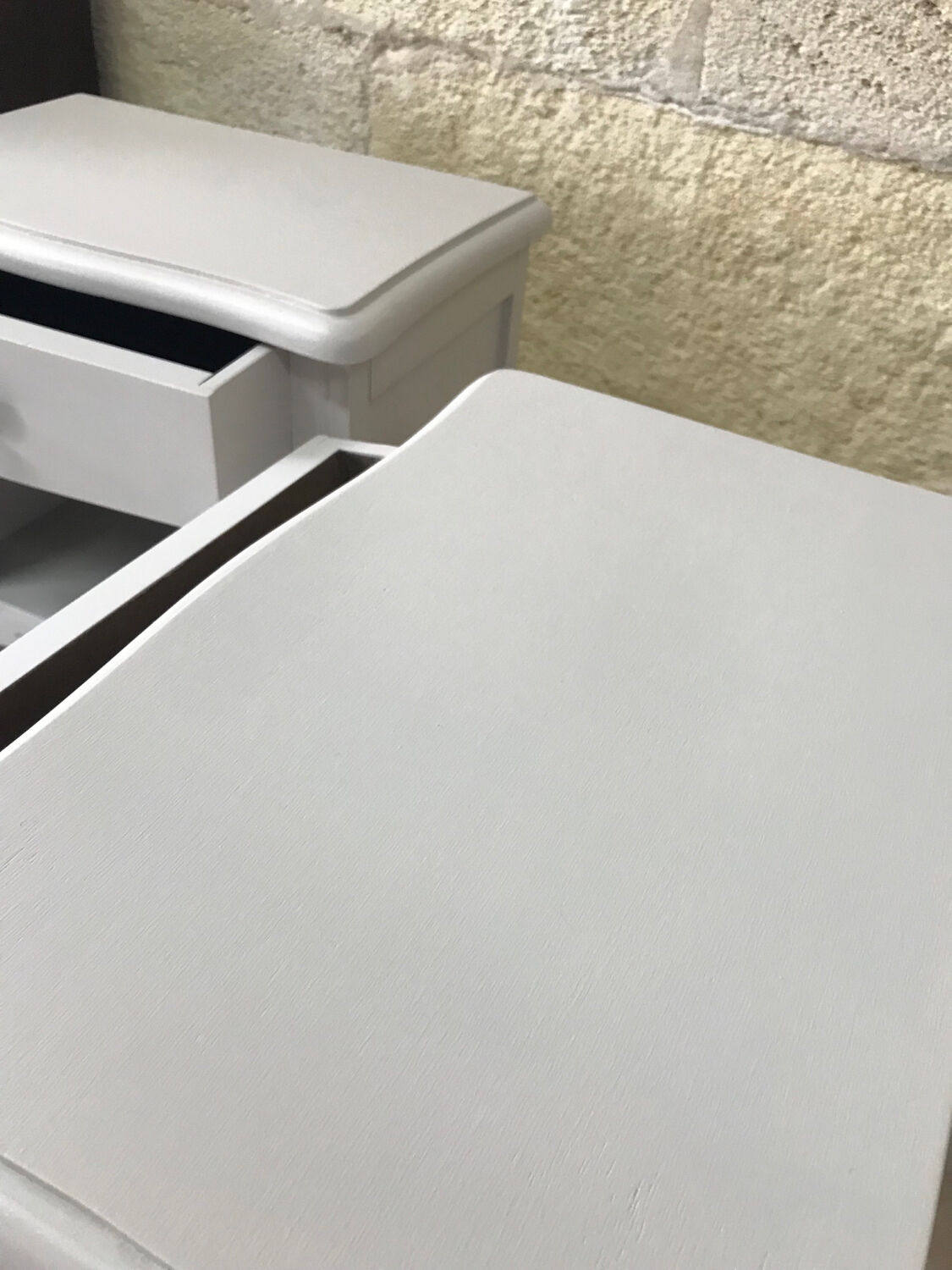 Lot tables de chevet beige