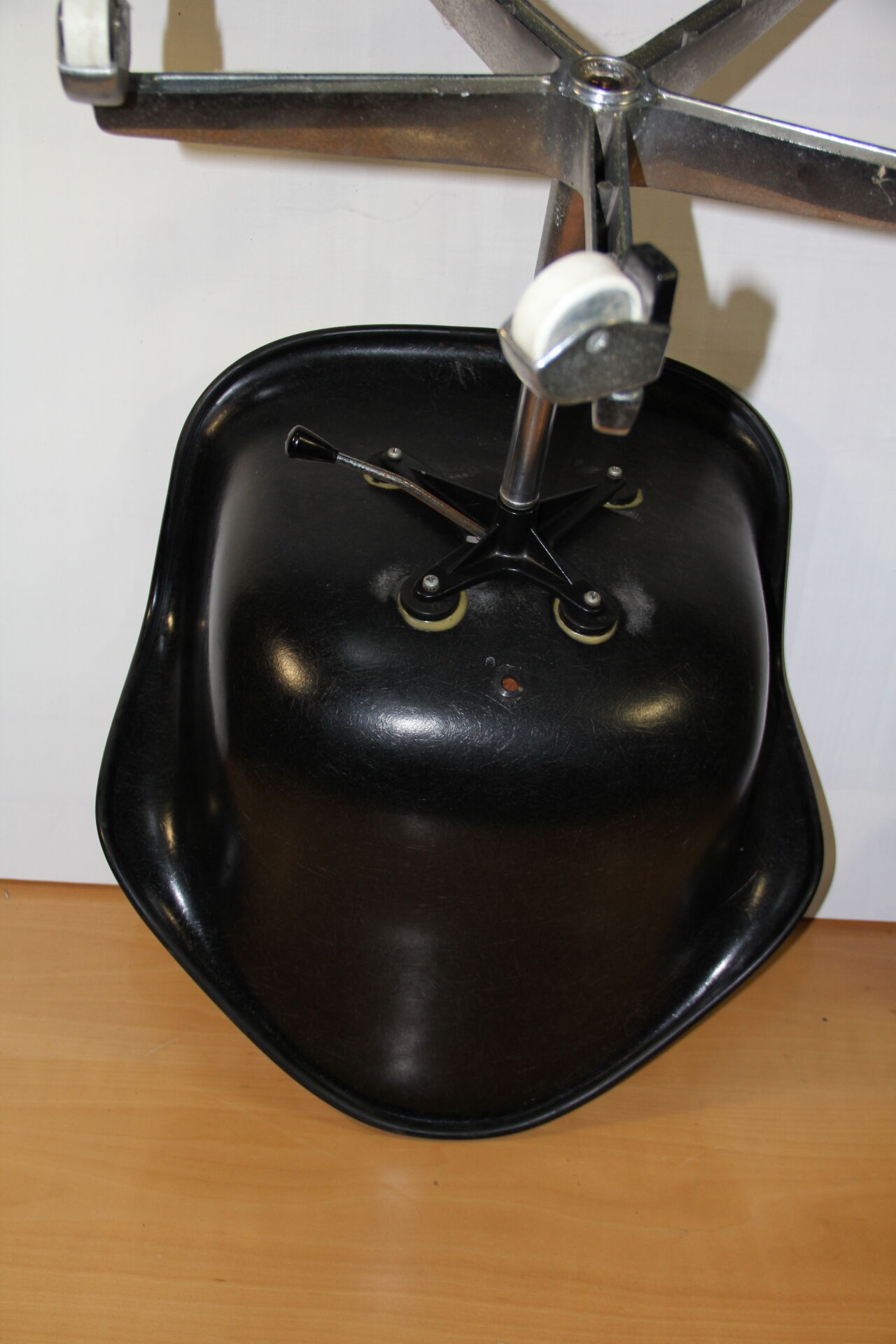 Armchair by Charles & Ray Eames for Herman Miller