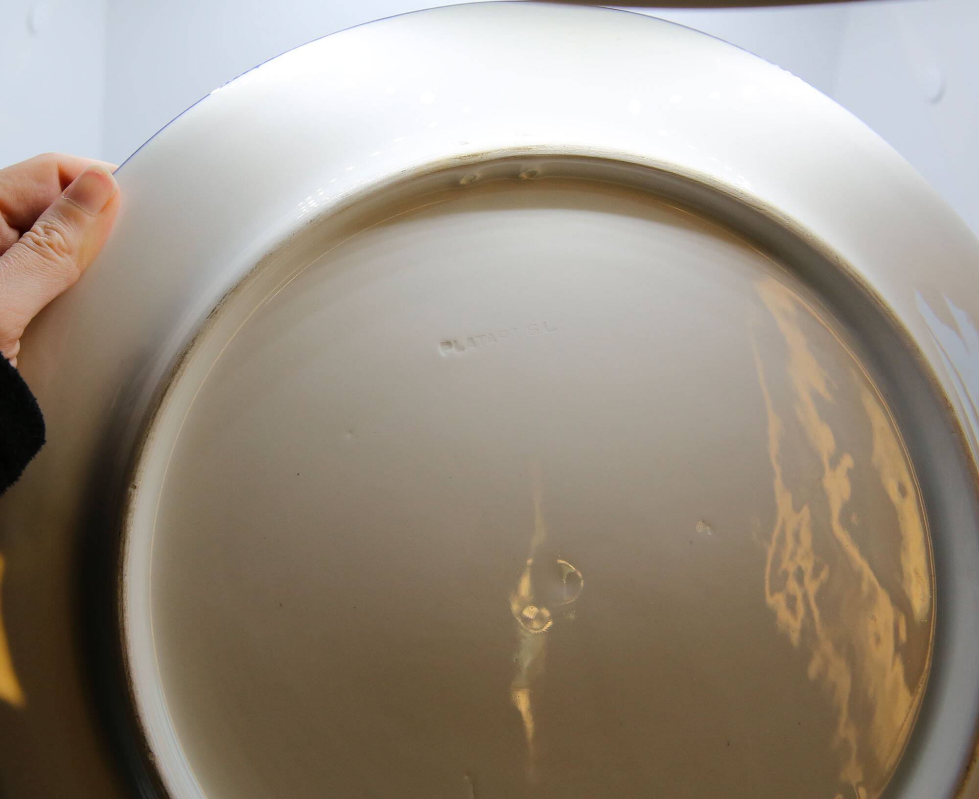 Xl dish from Spain with hand-painted blue rosette