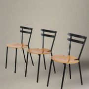 Set of 3 Italian mid-century chairs in black steel frame and natural wood seats - stackable, 1970s