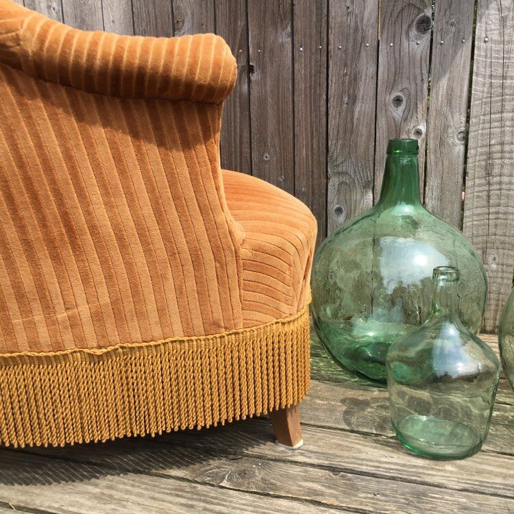 Vintage toad armchair