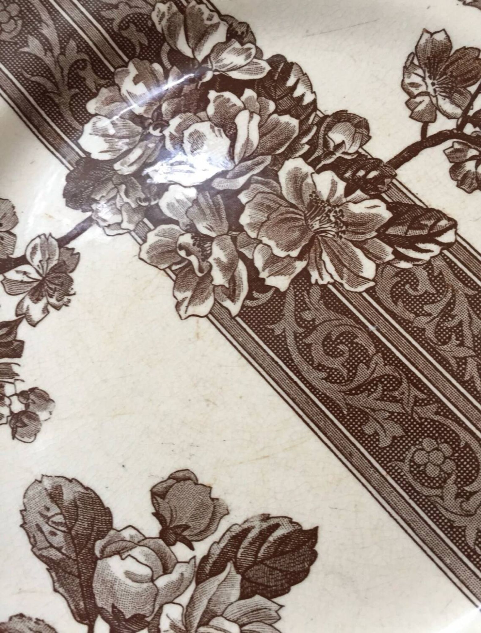 8 Terre de Fer dessert plates, 19th century