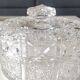 Bonbonnière ronde Cristal Bohème taillé. Motifs étoilés . Diam 15 cm