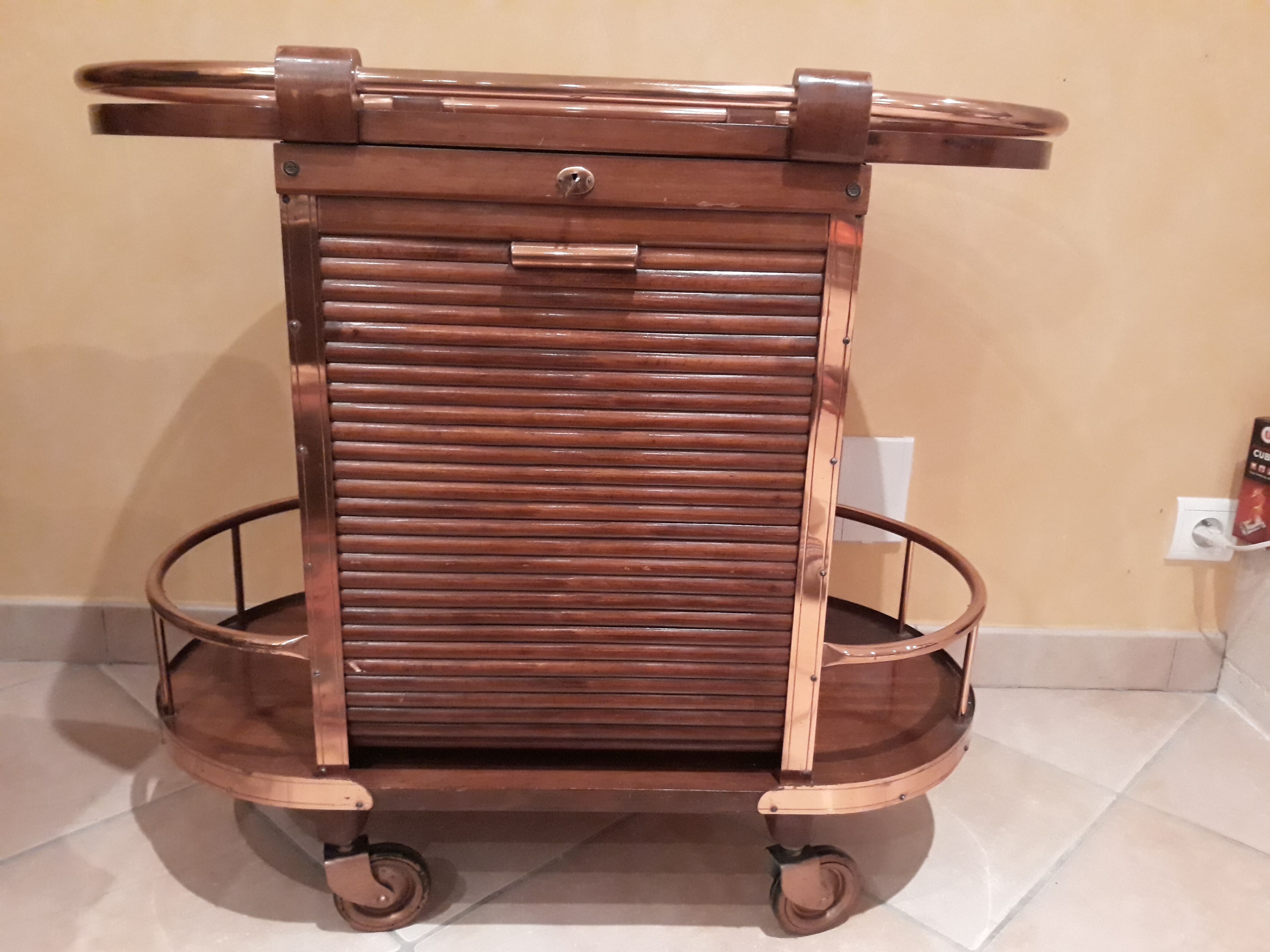 Serving bar rolling vintage