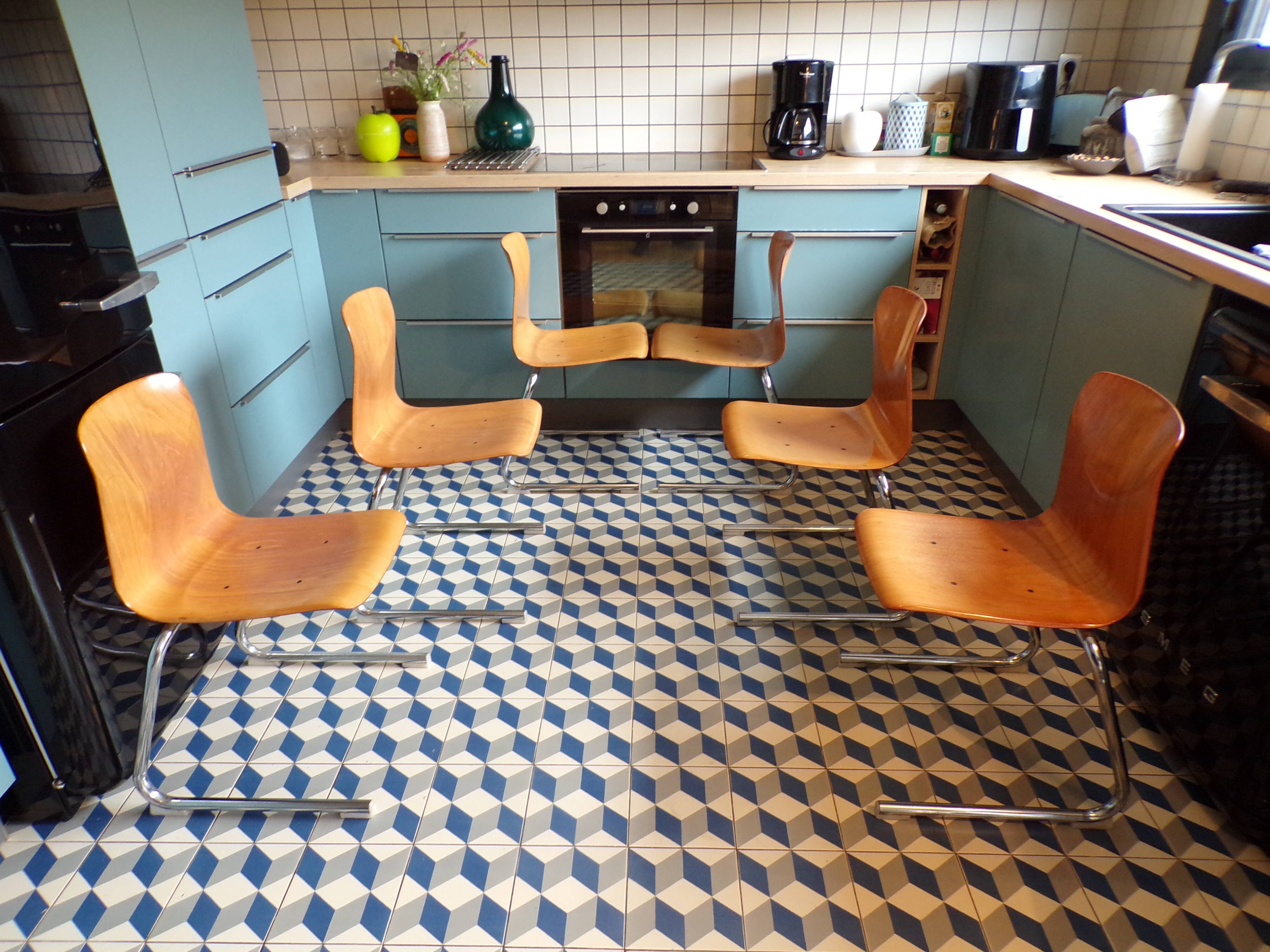 Suite 6 Galvanitas chairs in pagwood