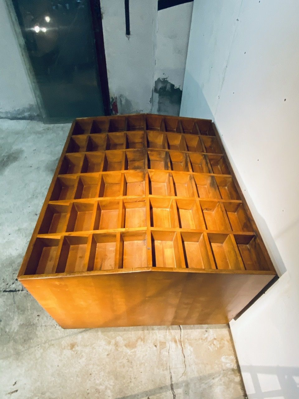 Classeur en bois avec 32 tiroirs vintage