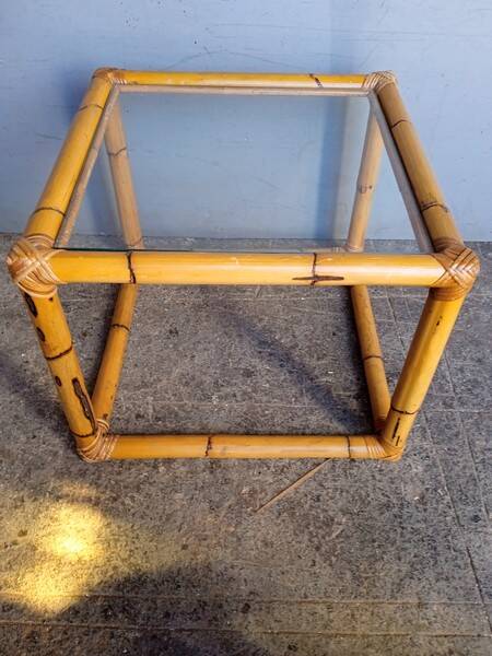 Square rattan end coffee table ep 1970
