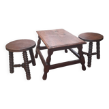 Table bas avec 2 petit tabouret