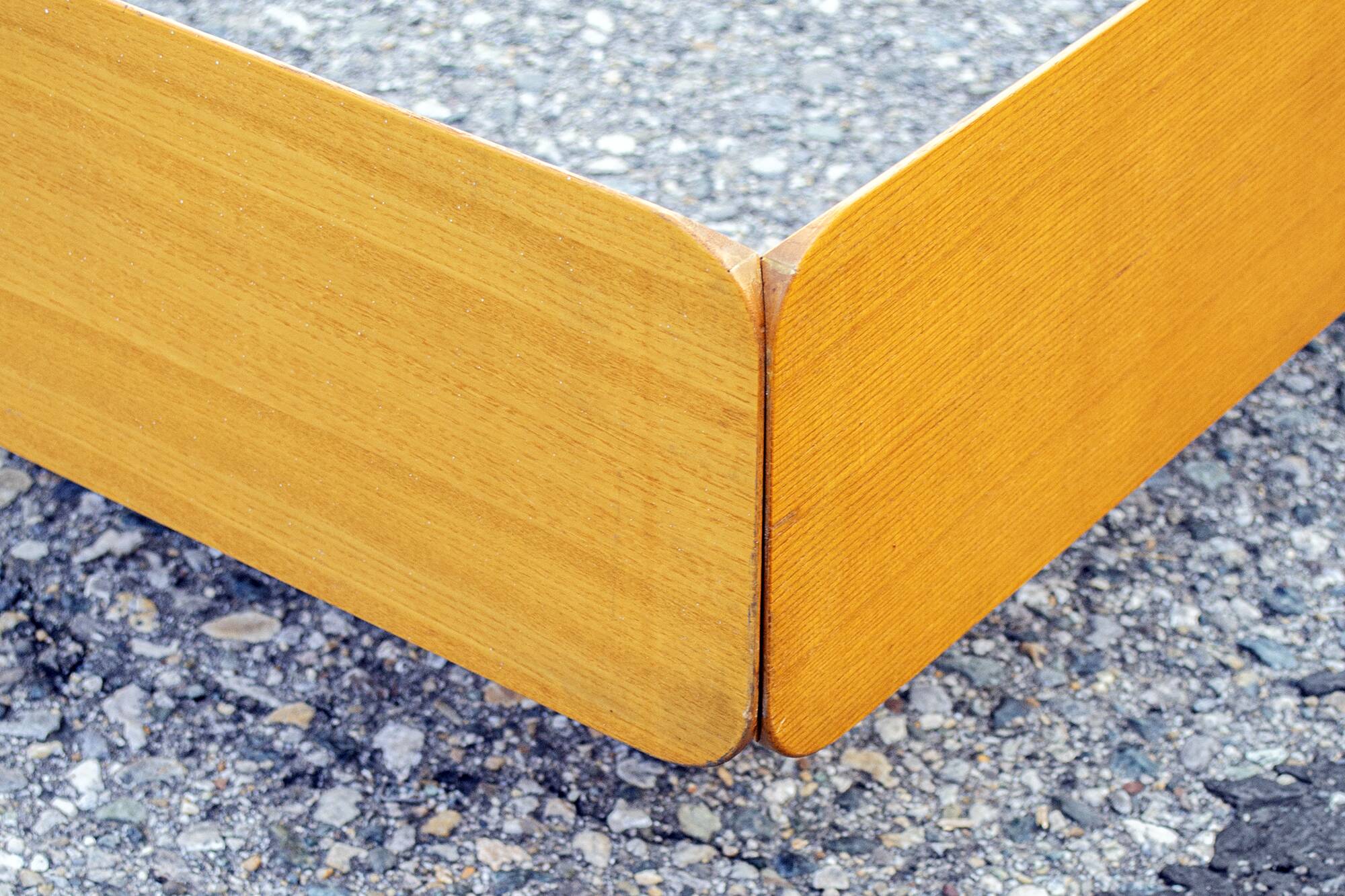 Letto in faggio serie Samara di Derk Jan de Vries per Maisa 1977