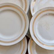 6 plates vintage faïence ivoire liserées dorés