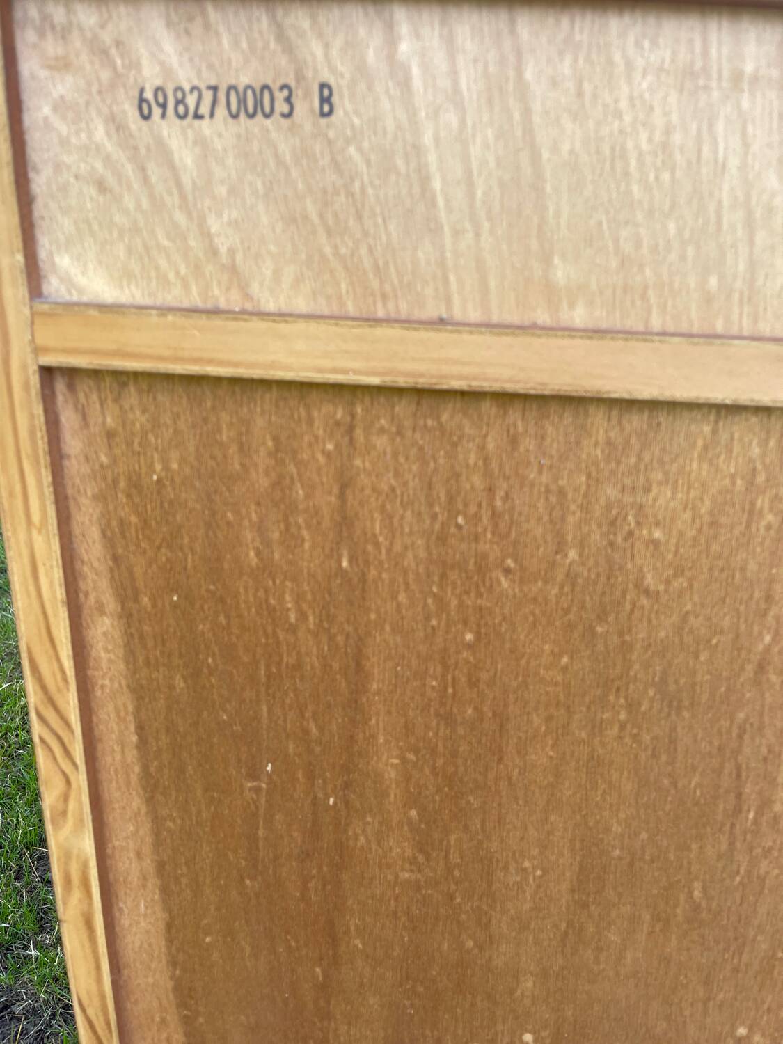 Commode coiffeuse modèle "ingrid" produit par Mondial literie.