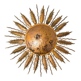Plafonnier vintage en métal martelé en forme de soleil, Espagne 1940