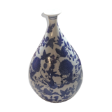 Blue pattern vase